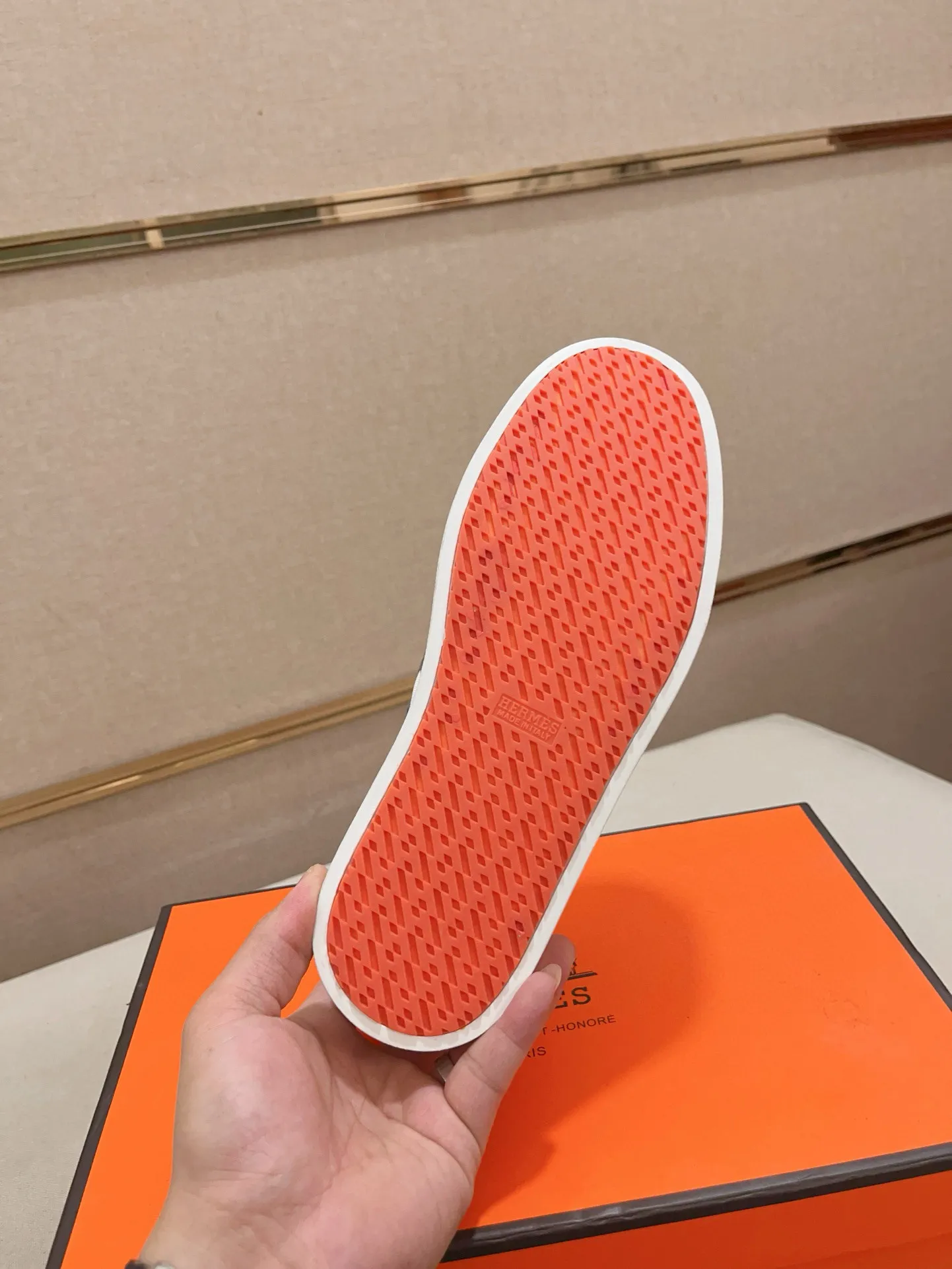 Men's clothing and shoes💰: 400💰《HERMES》【Classic Original Version】Hermès; Top 🔝 Purchasing Agency 🔍🔍Men's latest 🇺🇸 counter sales simultaneously, original ▲▲cowhide imported from Italy ▲▲Exquisite workmanship (Italian 🇮🇹Imported water-dyed 🐂cowhide lining) sole: original sole provided by the original factory, ⚠️exclusive double-layer activity·TPR·rubber·combined molded outsole; Code number: 38-44 (45/46 can be customized, non-refundable)